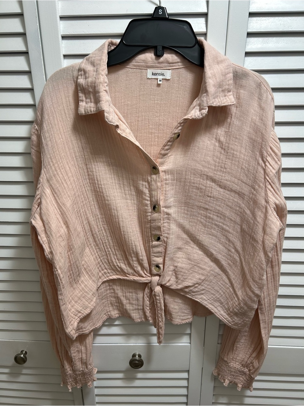 kensie Soft Blush Tie-Front Button-Down Shirt Size M